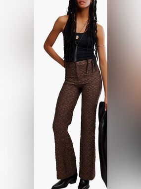 Free People 
NWT
Runaway Floral Flare Pants size 4